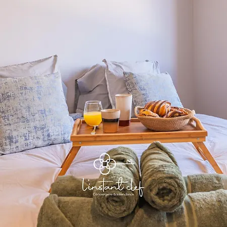 D Exception - Hyper Centre - 3 Suites, Parking & Billard Apartment *