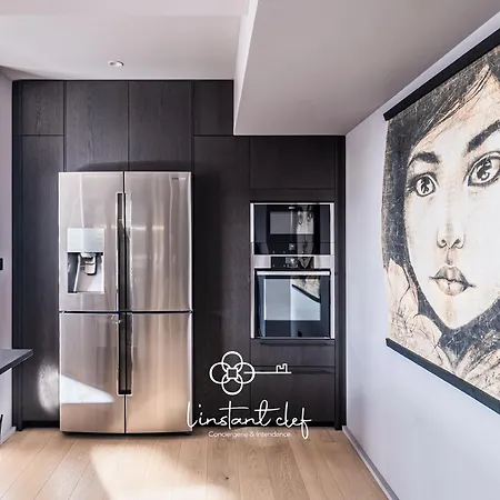 D Exception - Hyper Centre - 3 Suites, Parking & Billard Apartment *